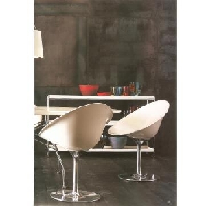 Scaun EroS designerul Philippe Starck