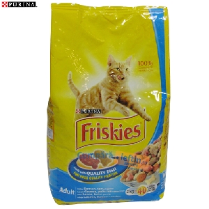 Hrana uscata pentru pisici Purina Friskies somon 2 kg