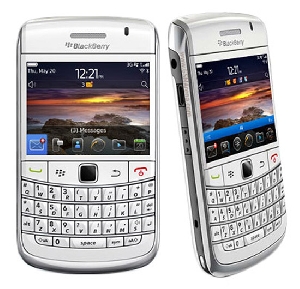 Blackberry Bold 9780 White