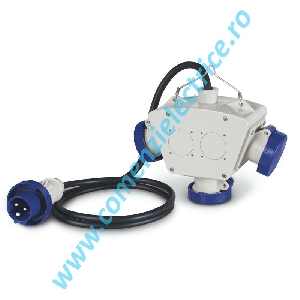 Adaptor cu cablu de la 2P+E la 3x2P+E IP66 Scame