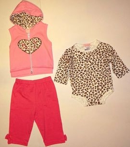 Set hainute pentru bebe Inimioara animal print - 14775