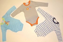 Set bodyuri bebe cu animalute 15072