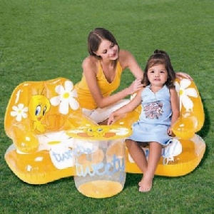 Set mobilier gonflabil pentru copii Bestway TWEETY (scaune si masuta)