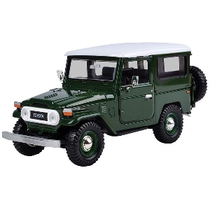 MACHETA  AUTO TOYOTA FJ 40 SCARA 1:24, MOTORMAX