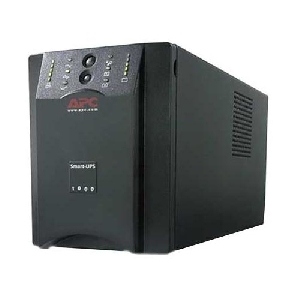 UPS APC Smart 1000VA, Cu Management